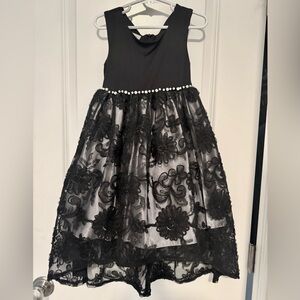 Formal kids Black with white pearls and lace special occasion dress Size 5